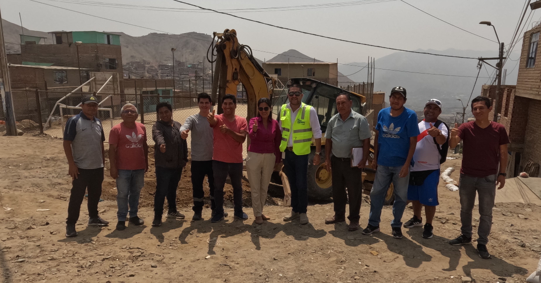 LIMA EXPRESA entregó temporalmente maquinaria pesada a la Municipalidad