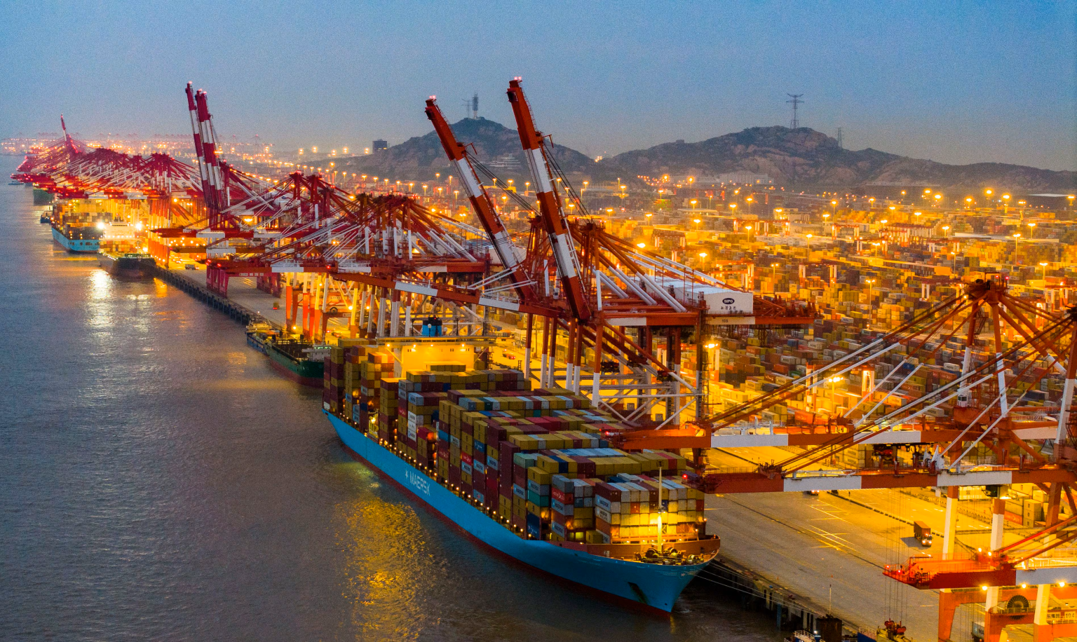 Total Comercio China incrementó movimiento portuario de carga y contenedores en 2025